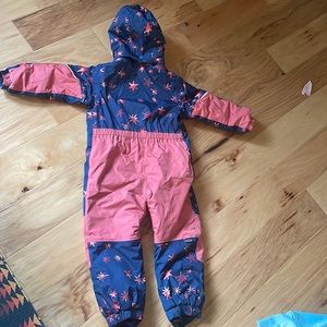 Patagonia snow pile, snowsuit